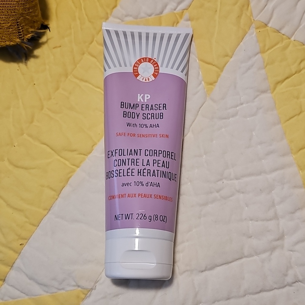 First Aid Beauty KP Bump Eraser